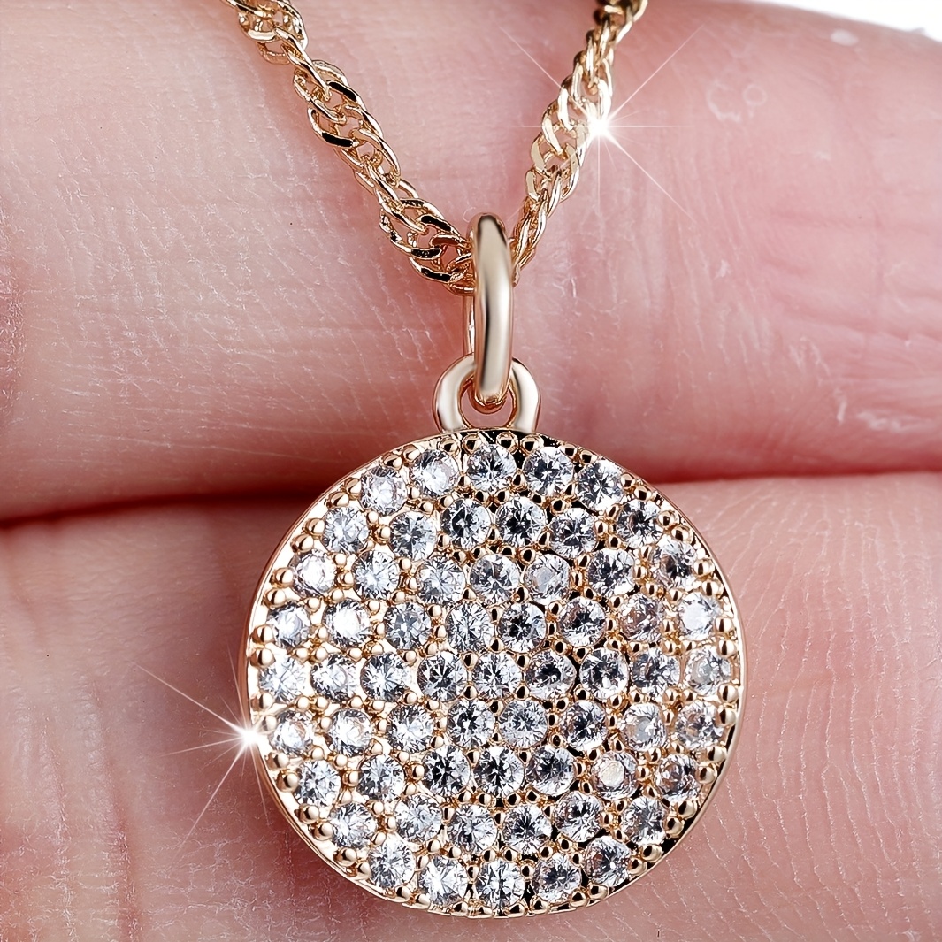 Exquisite Classic Design Pendant Necklace for Women